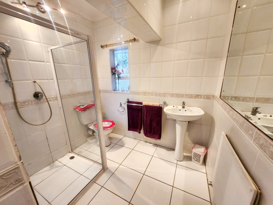 4 Bedroom Property for Sale in Wilkoppies North West